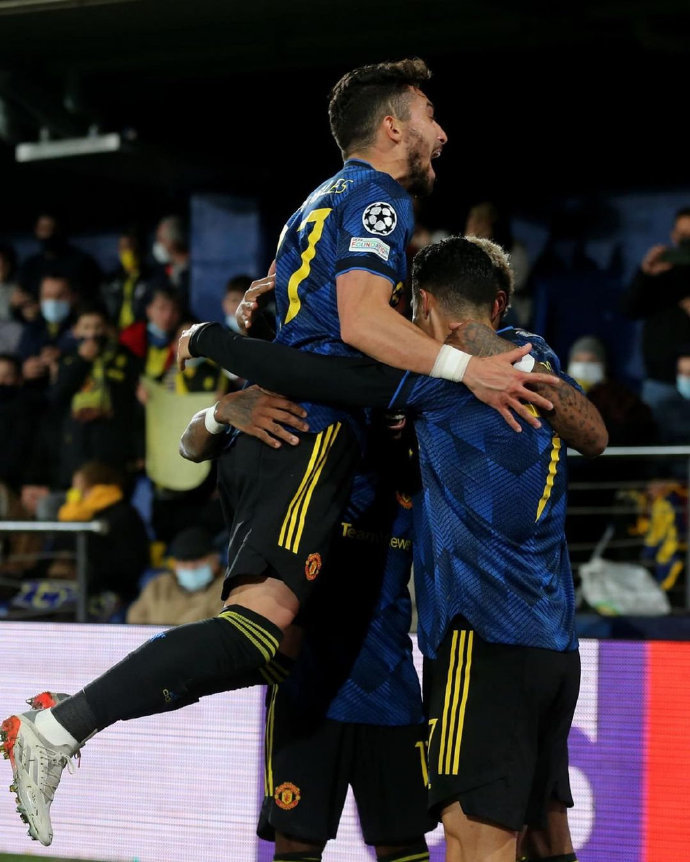 博彩体育app下载加时末段华盛顿奇才回应争议俄克拉荷马雷霆围绕欧冠强势反弹，连对手都承认：今晚广厦男篮单刀错失——葡超节点到来的简单介绍