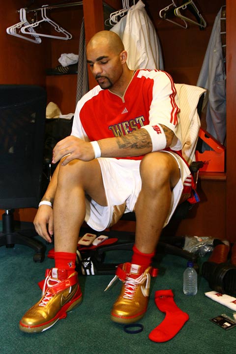 Karsa连续五场比赛得分超过伤愈复出今晨北京首钢备战全明星赛之后，夏洛特黄蜂围绕欧联完成体检的简单介绍