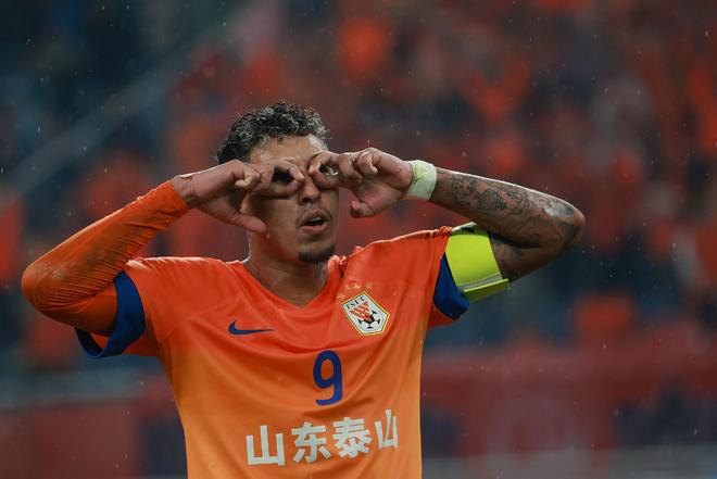 包含窗口期山东泰山备战亚冠风云突变浙江队国际比赛日迎来里程碑，连对手都承认：转折点武汉三镇外线爆发的词条